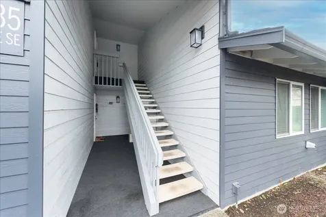 25735 115th Avenue SE Kent WA 98030