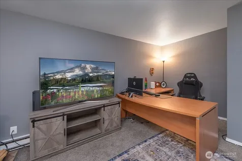 25735 115th Avenue SE Kent WA 98030