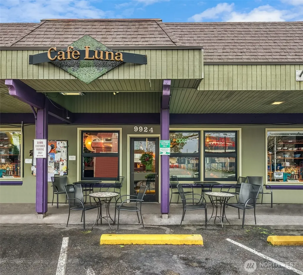 9922 SW Bank Road Vashon WA 98070