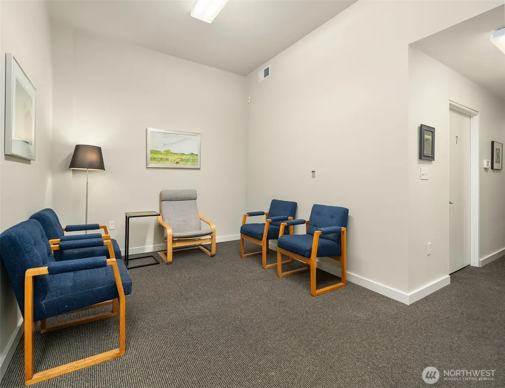 9922 SW Bank Road Vashon WA 98070