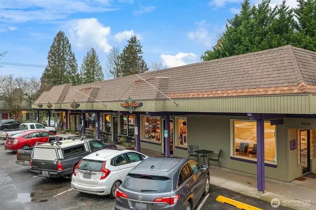9922 SW Bank Road Vashon WA 98070