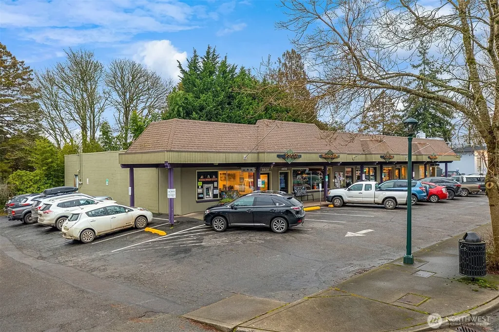 9922 SW Bank Road Vashon WA 98070