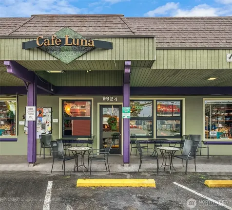 9922 SW Bank Road Vashon WA 98070