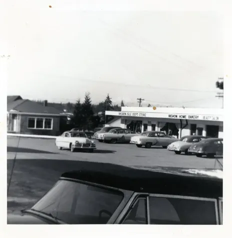 9922 SW Bank Road Vashon WA 98070