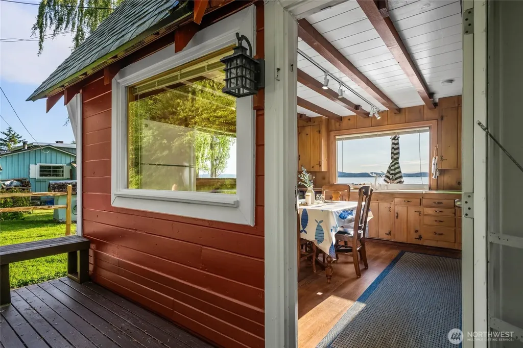 12312 Seabird Lane Mount Vernon WA 98273