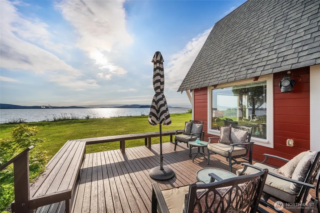12312 Seabird Lane Mount Vernon WA 98273