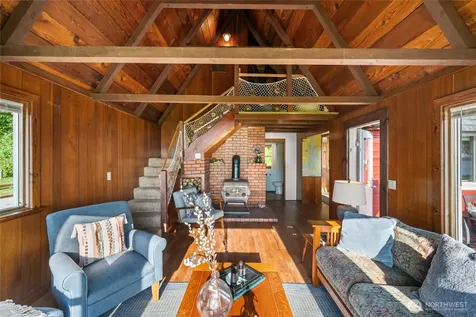 12312 Seabird Lane Mount Vernon WA 98273