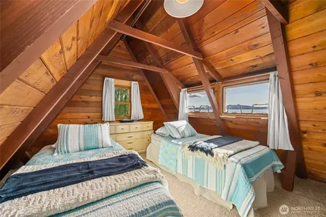 12312 Seabird Lane Mount Vernon WA 98273