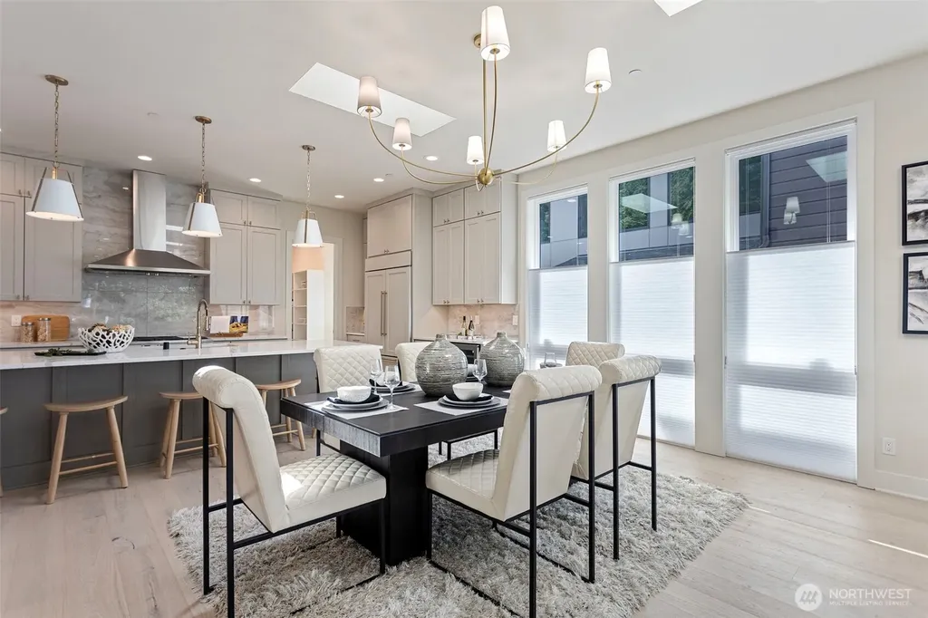 4322 102nd Court NE Kirkland WA 98033