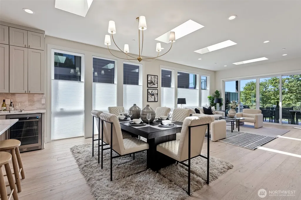 4322 102nd Court NE Kirkland WA 98033