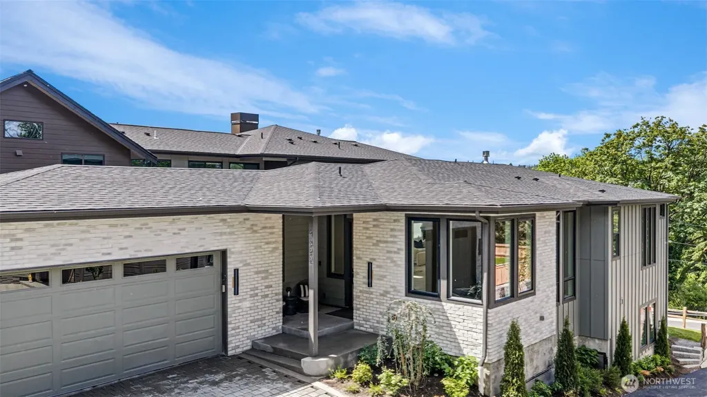 4322 102nd Court NE Kirkland WA 98033