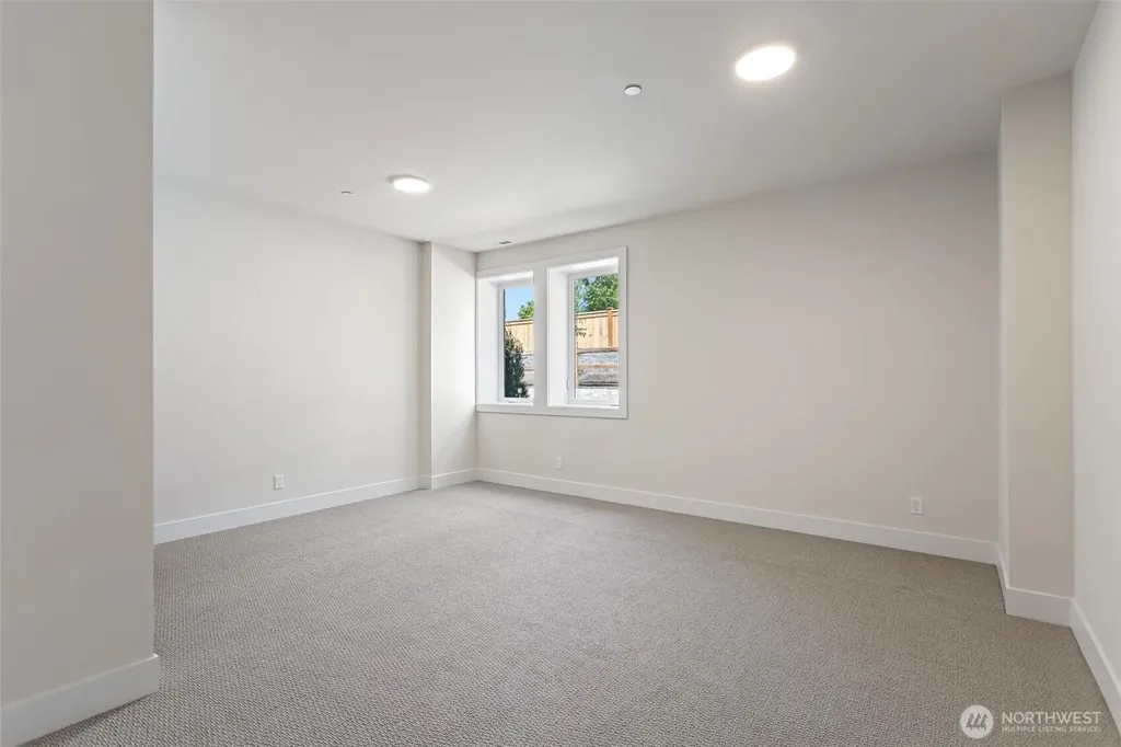 4322 102nd Court NE Kirkland WA 98033