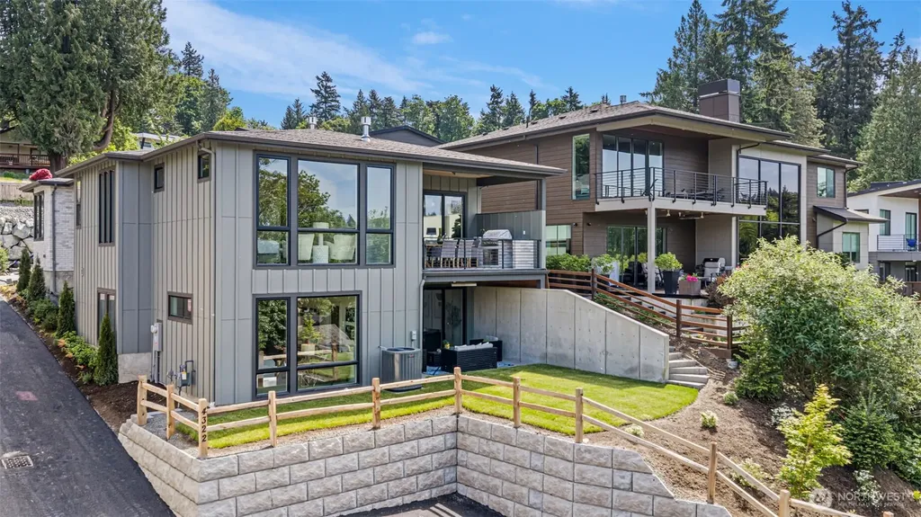 4322 102nd Court NE Kirkland WA 98033