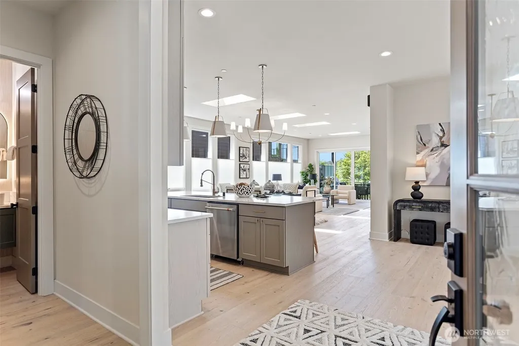 4322 102nd Court NE Kirkland WA 98033