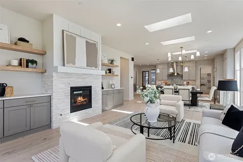4322 102nd Court NE Kirkland WA 98033