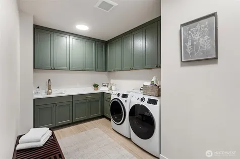 4322 102nd Court NE Kirkland WA 98033