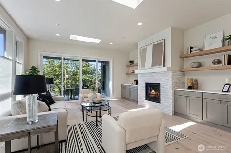 4322 102nd Court NE Kirkland WA 98033