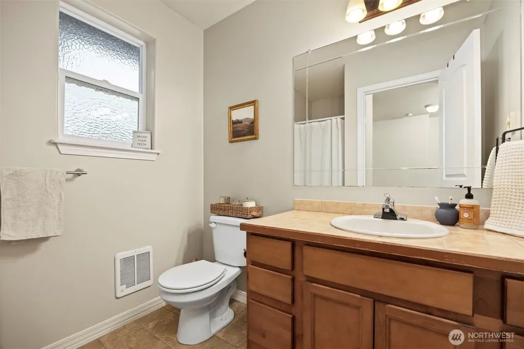107 Thendara Park Drive Everson WA 98247