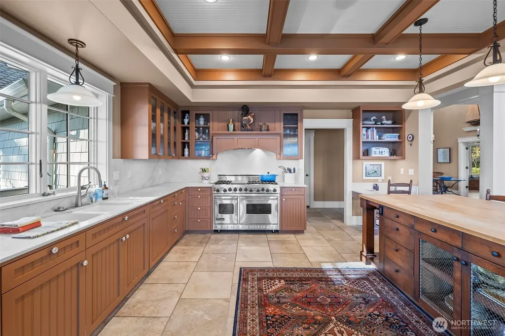 7104 E Grapeview Loop Road Allyn WA 98524