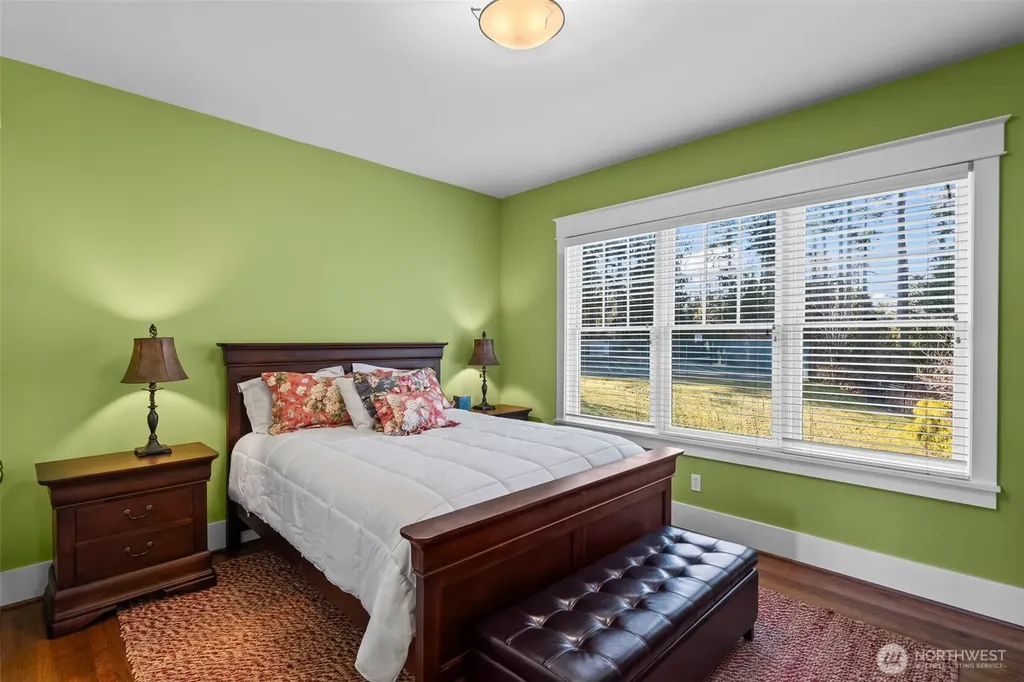 7104 E Grapeview Loop Road Allyn WA 98524