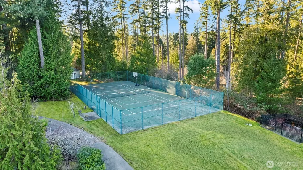 7104 E Grapeview Loop Road Allyn WA 98524