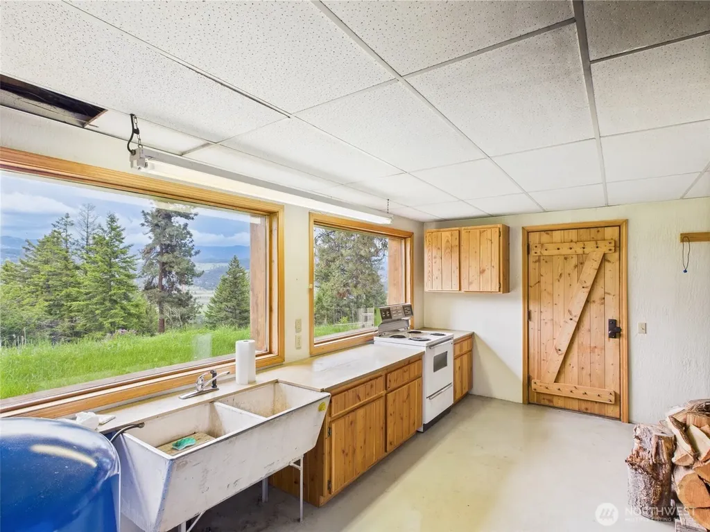 98 Tall Timber Lane Republic WA 99166