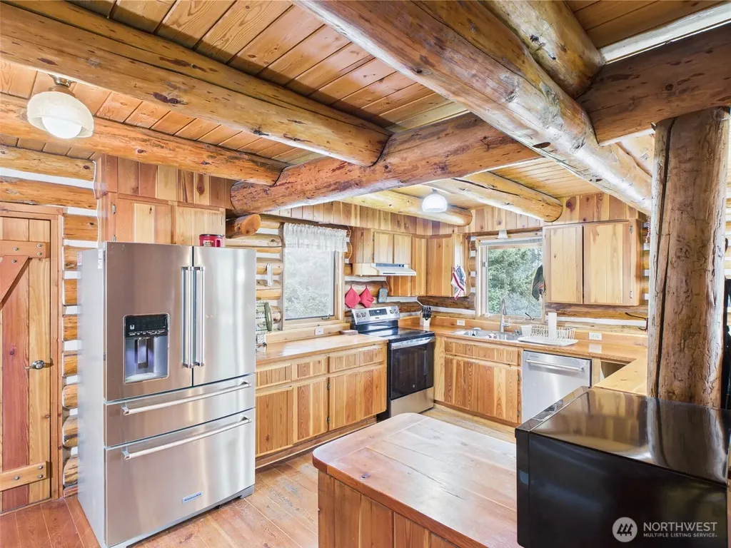 98 Tall Timber Lane Republic WA 99166