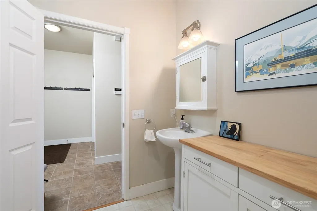 1418 6th Street Anacortes WA 98221