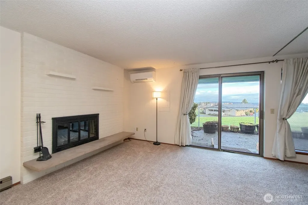 1301 S Third Avenue Sequim WA 98382