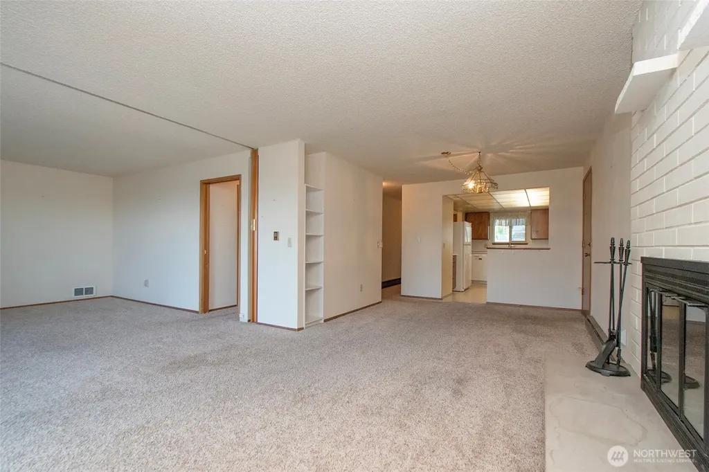 1301 S Third Avenue Sequim WA 98382