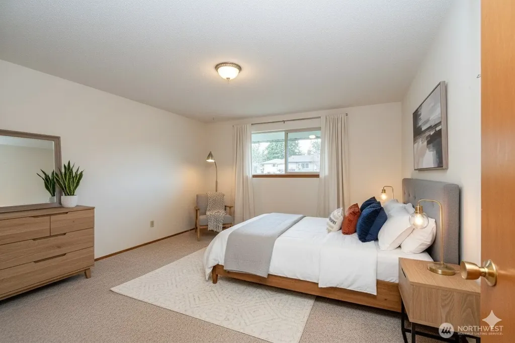 1301 S Third Avenue Sequim WA 98382