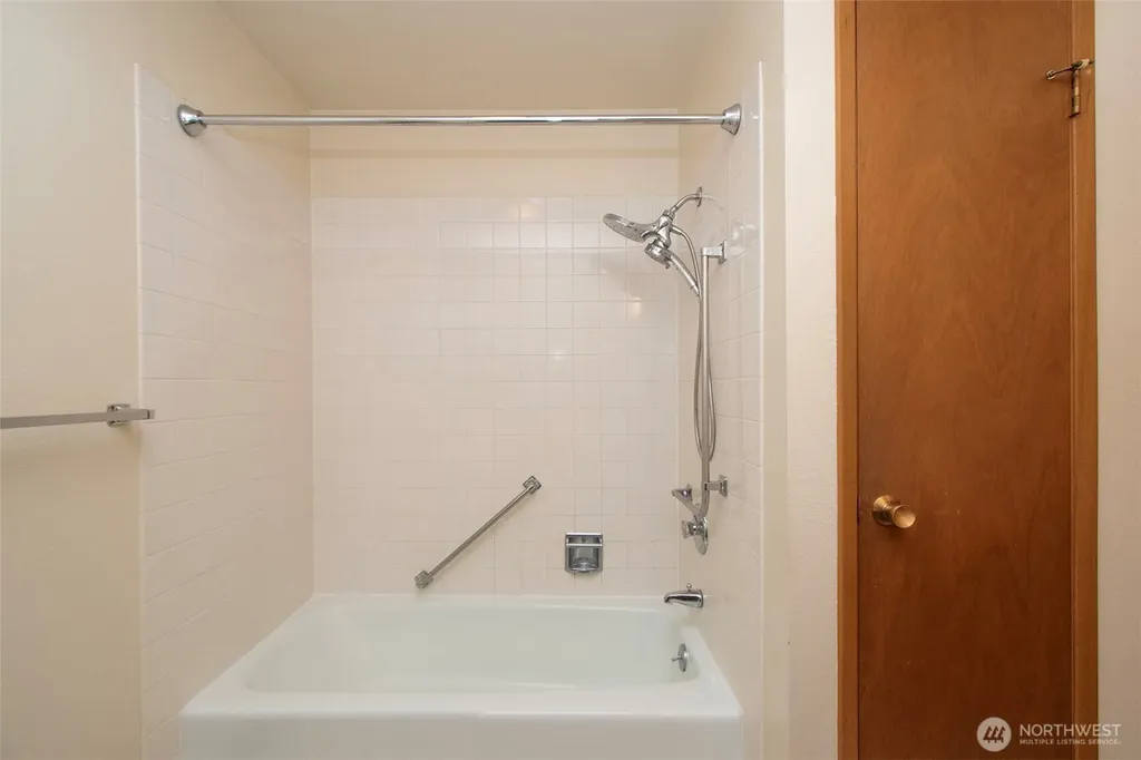 1301 S Third Avenue Sequim WA 98382