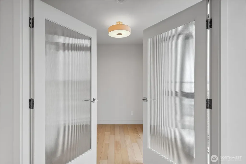 583 Battery Street Seattle WA 98121