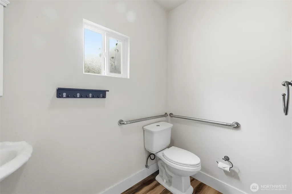 1215 S 10th Street Mount Vernon WA 98274