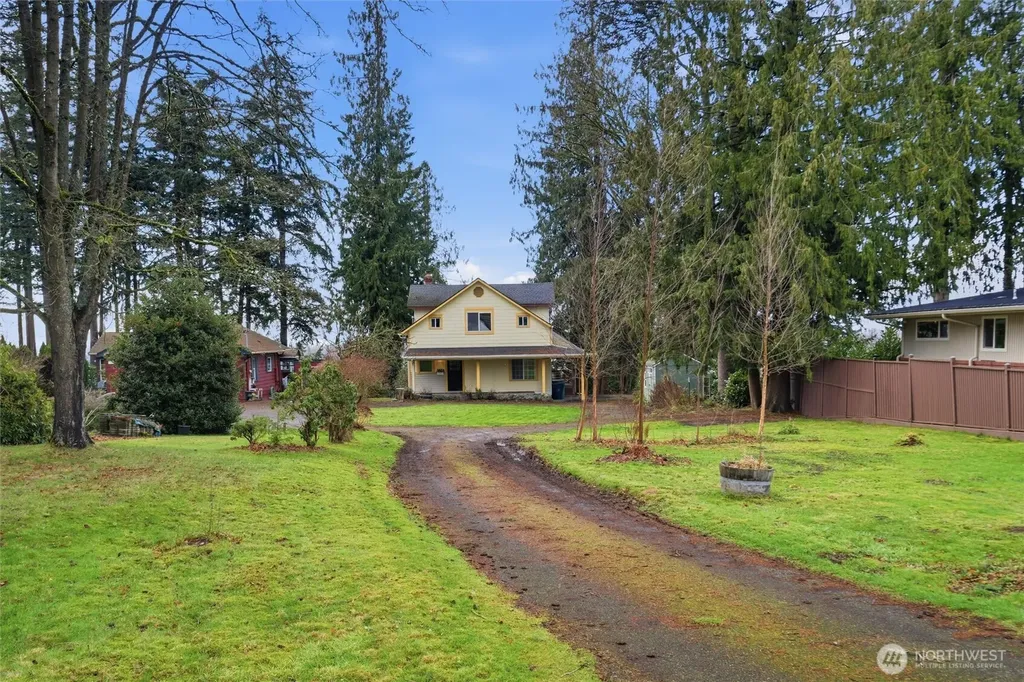 1215 S 10th Street Mount Vernon WA 98274