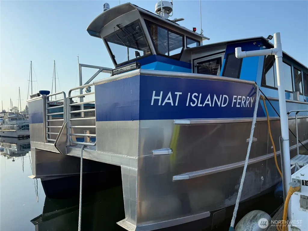 75 Beach Way Hat Island WA 98206