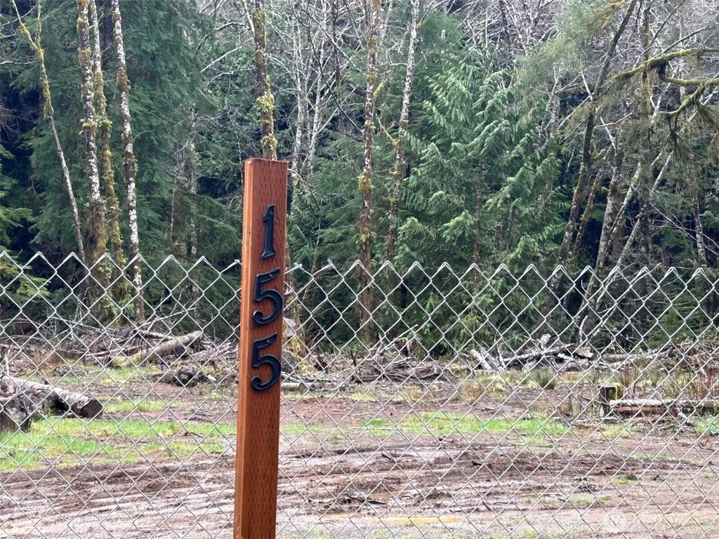 155 Ocean Beach Road Hoquiam WA 98550