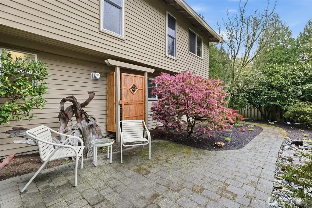 7605 146th Avenue NE Redmond WA 98052