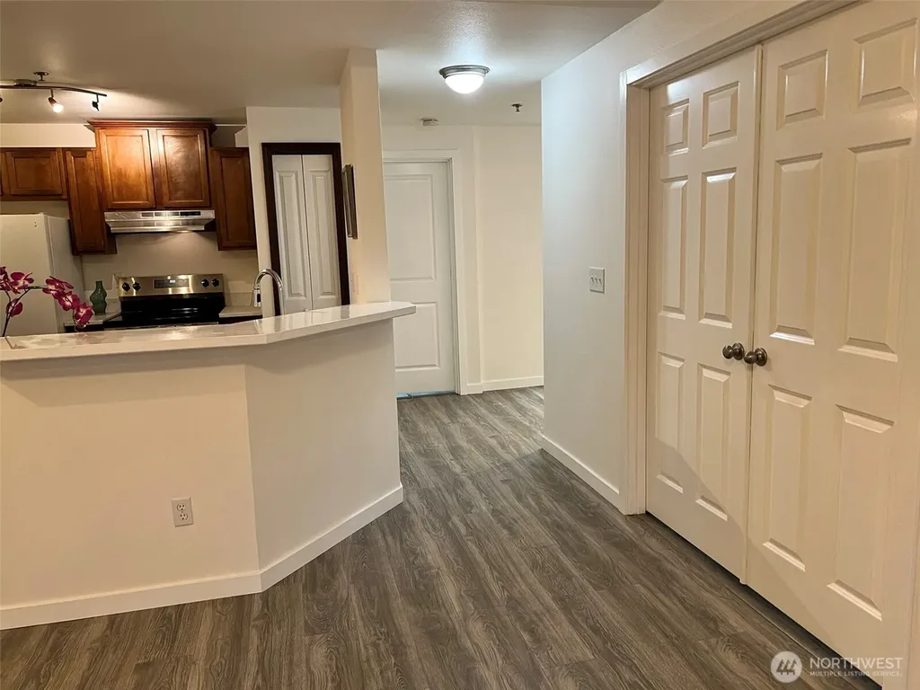 11527 Highway 99 Everett WA 98204