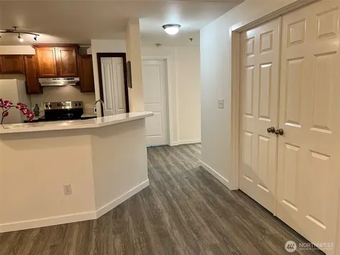11527 Highway 99 Everett WA 98204