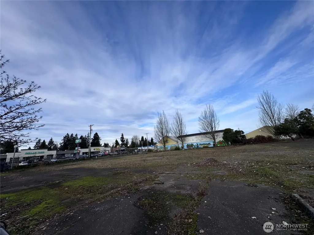 9825 Pacific Avenue S Tacoma WA 98444