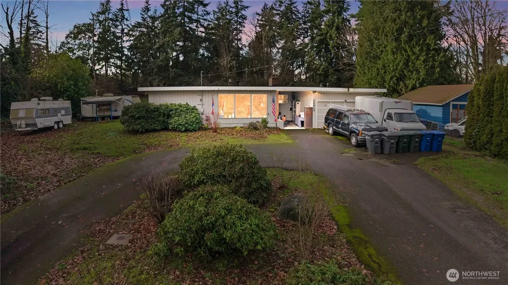 22415 Military Road S Seatac WA 98198