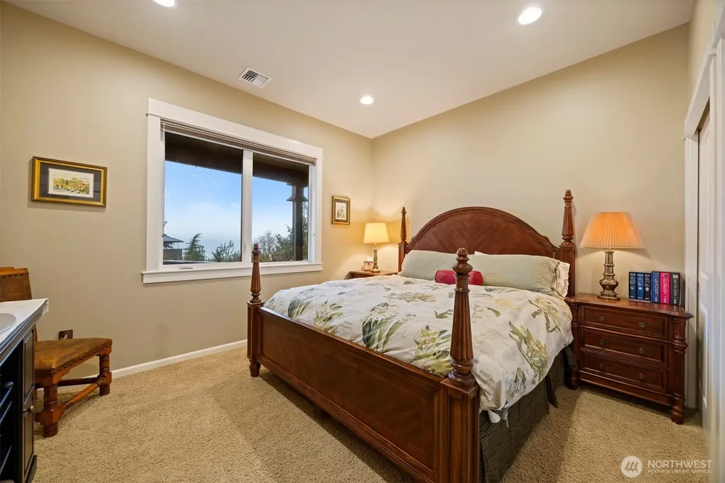 414 S Clarkwood Drive Bellingham WA 98225