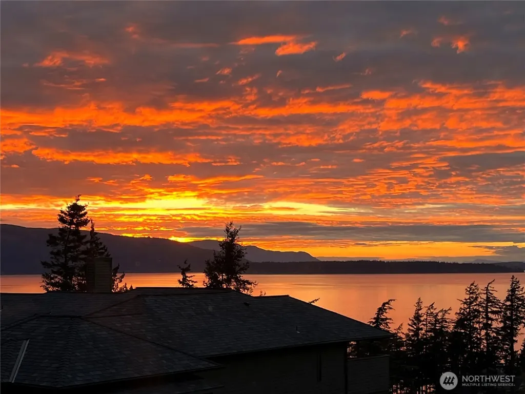 414 S Clarkwood Drive Bellingham WA 98225