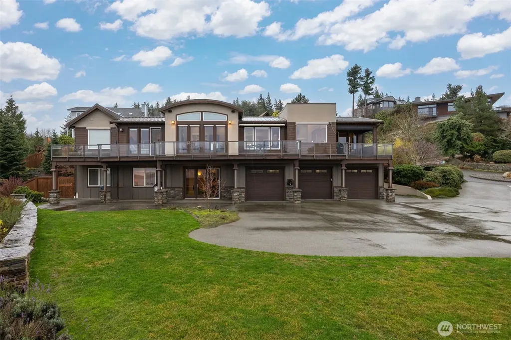 414 S Clarkwood Drive Bellingham WA 98225