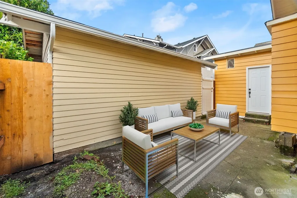 1911 Columbia Street SW Olympia WA 98501
