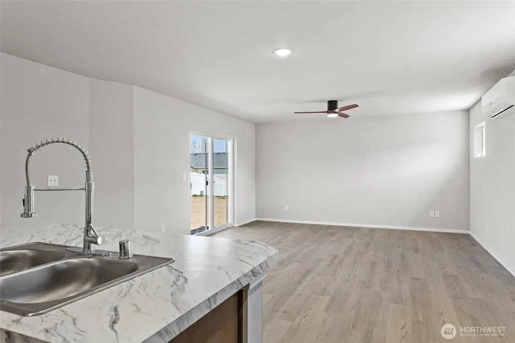 433 Pear Drive Tieton WA 98947