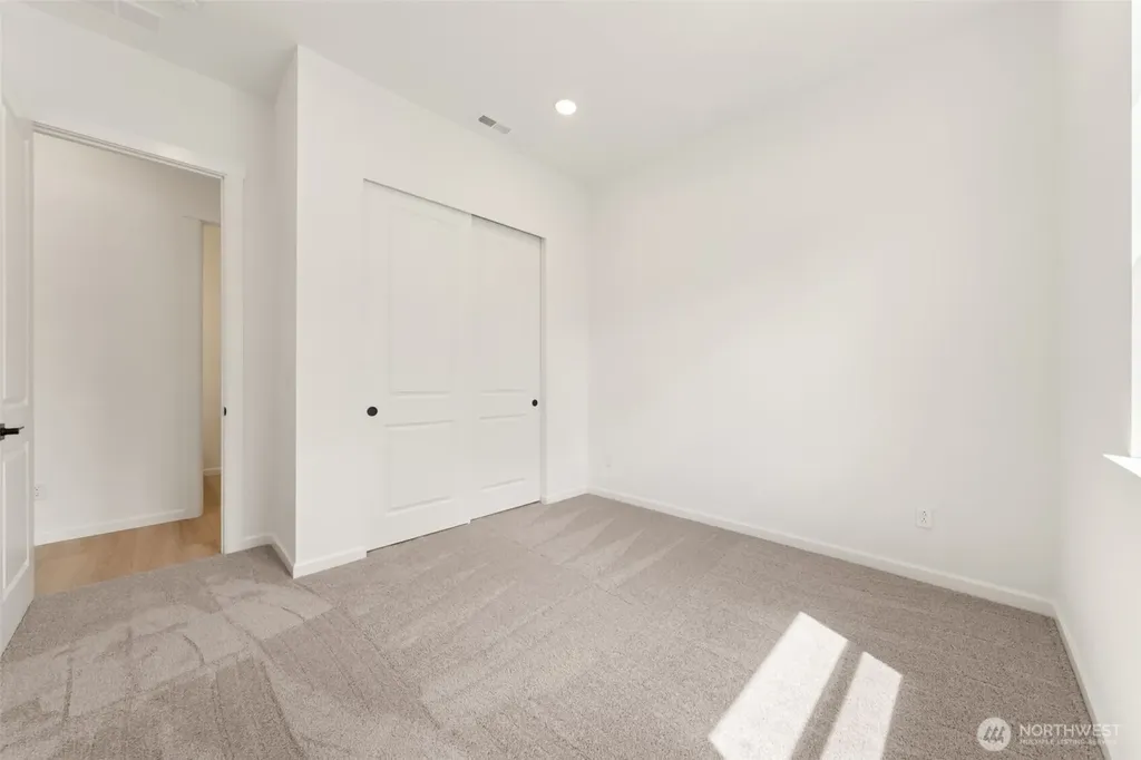 954 Lucas Avenue Buckley WA 98321