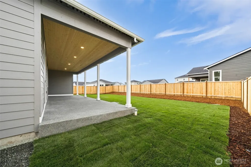 954 Lucas Avenue Buckley WA 98321