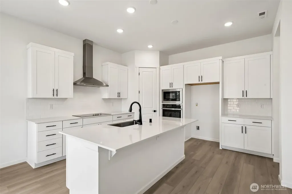 954 Lucas Avenue Buckley WA 98321
